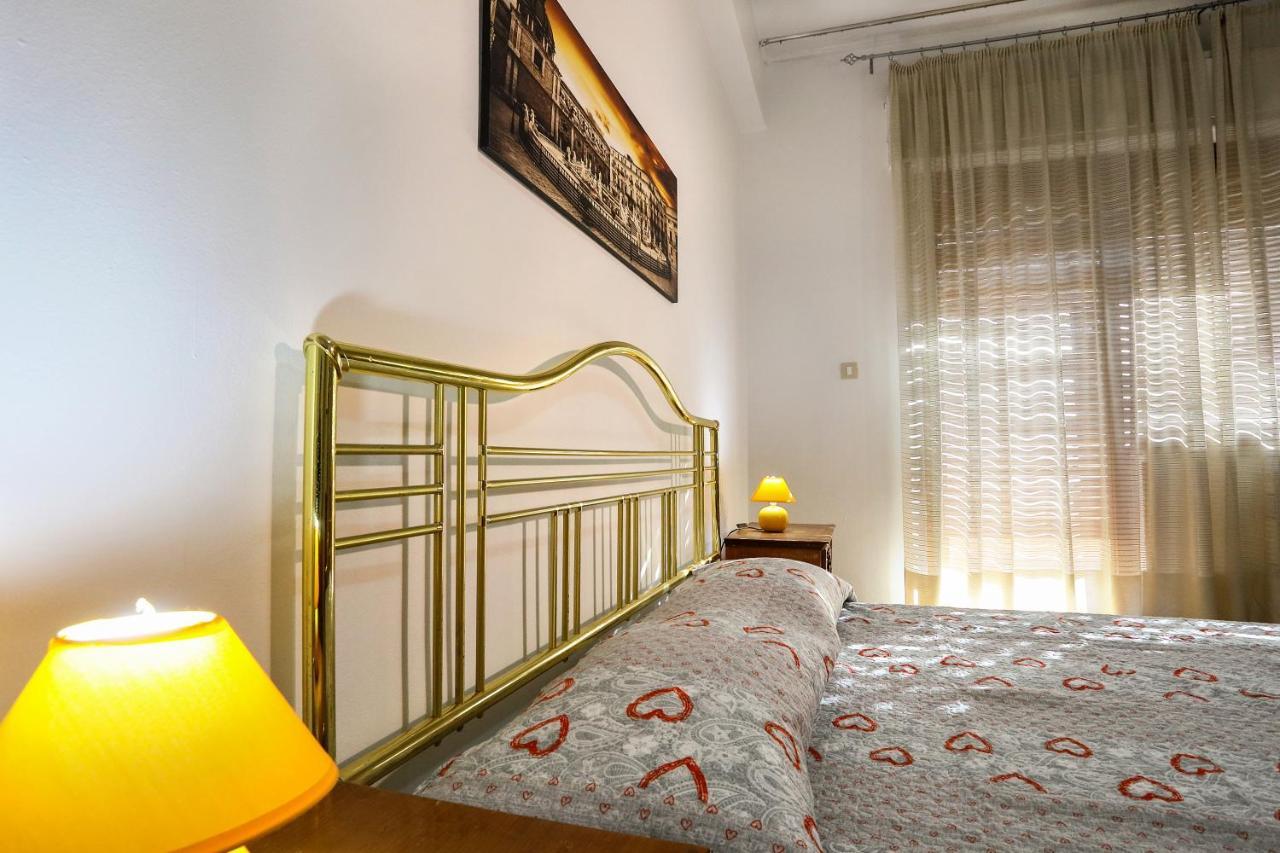 A Casa di Fra' Bed & Breakfast Palermo Eksteriør bilde